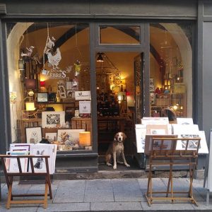 Boutique Droles de Zebres Clermont Cosette Cartonera 1 edited