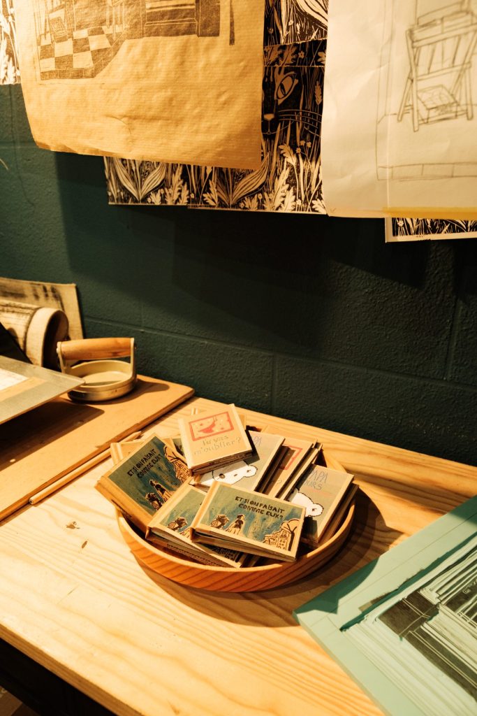 NMAH170326 Cosette Cartonera 2852 v2